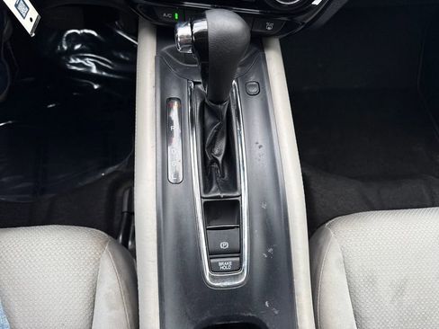 Used 2022 Honda HR-V LX image 21