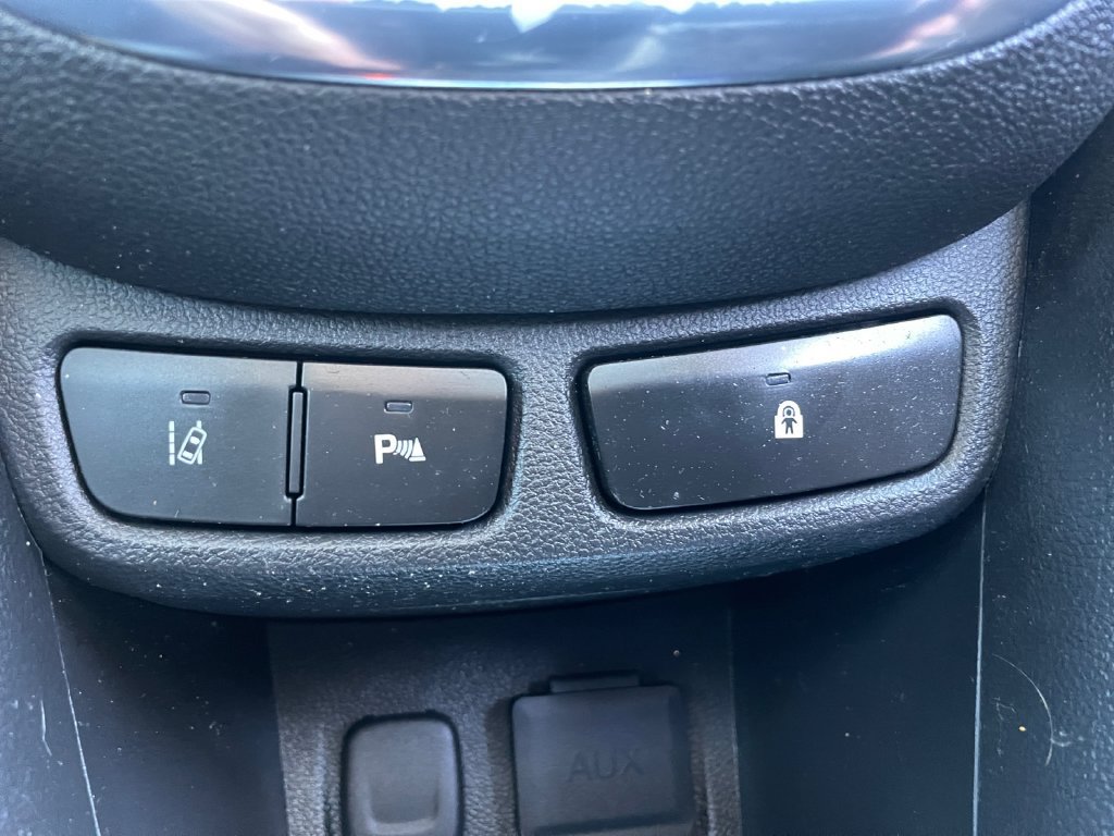 Used 2013 Buick Encore Premium AWD/4WD image 38