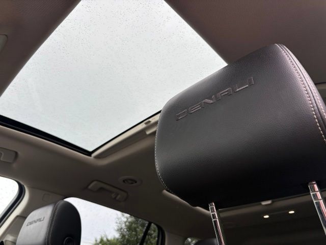 Used 2020 GMC Acadia Denali w/ Denali Ultimate Package AWD/4WD image 33