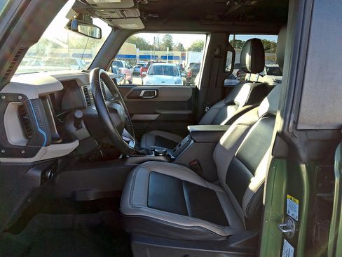 Used 2023 Ford Bronco Wildtrak image 13