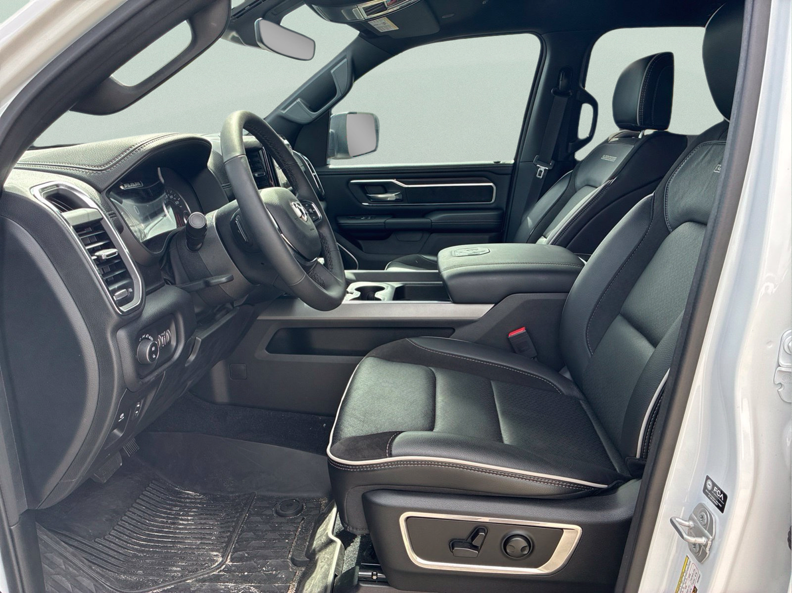 Used 2026 RAM 1500 Laramie w/ Sport Appearance Package AWD/4WD image 9