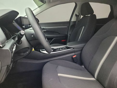 Used 2023 Hyundai Sonata SE FWD image 17