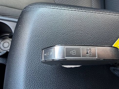 Used 2026 Kia Sportage LX AWD/4WD image 11