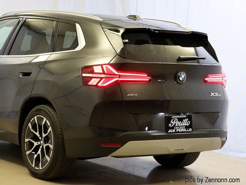 Used 2025 BMW X3 xDrive30i w/ Convenience Package image 8