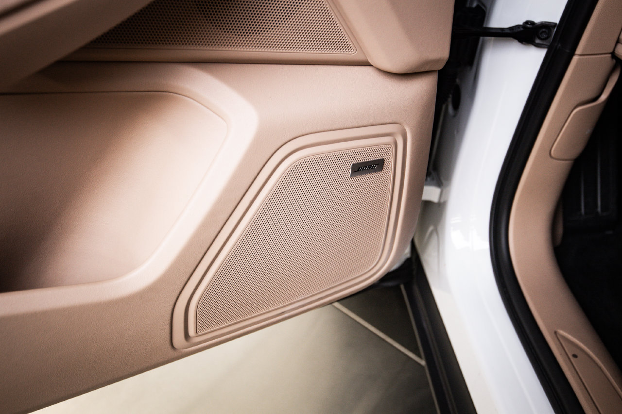 Certified 2023 Porsche Macan AWD/4WD image 21