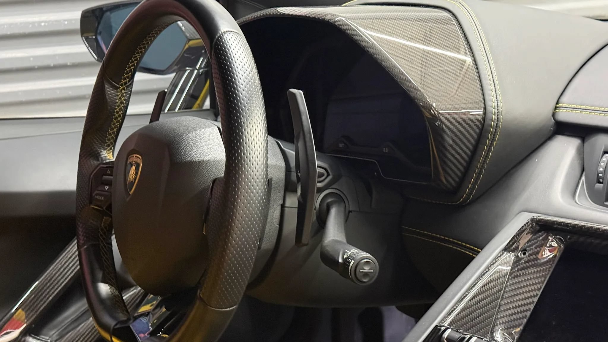 Used 2018 Lamborghini Aventador S AWD/4WD image 24