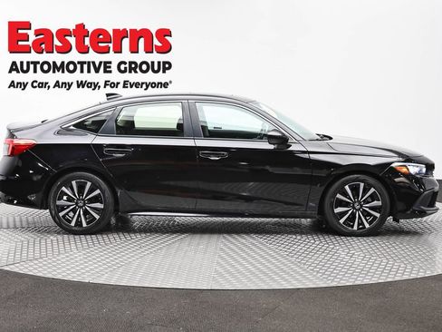 Used 2022 Honda Civic EX image 4