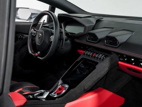 Used 2023 Lamborghini Huracan Tecnica RWD image 32