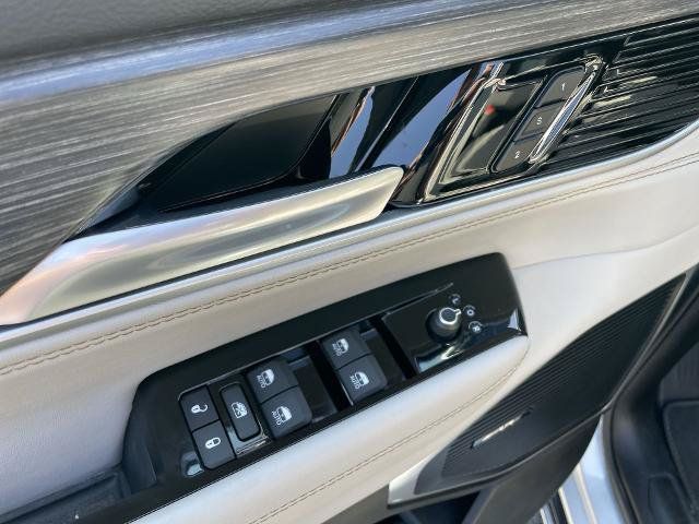 Used 2024 Jeep Wagoneer Series II AWD/4WD image 66