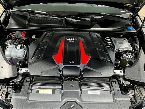 Used 2021 Audi RS Q8 w/ Carbon Optic Package AWD/4WD image 29