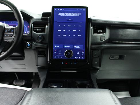 Used 2024 Ford F150 Lightning Flash AWD/4WD image 18