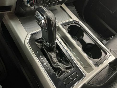 Used 2015 Ford F150 Lariat w/ Equipment Group 502A Luxury image 24