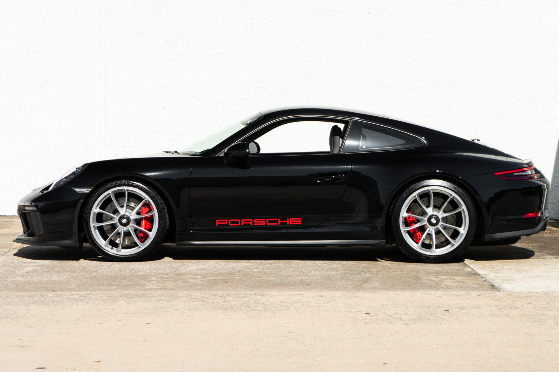 Used 2018 Porsche 911 GT3 RWD image 3
