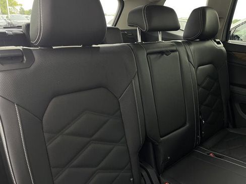 New 2026 Volkswagen Atlas SE image 30