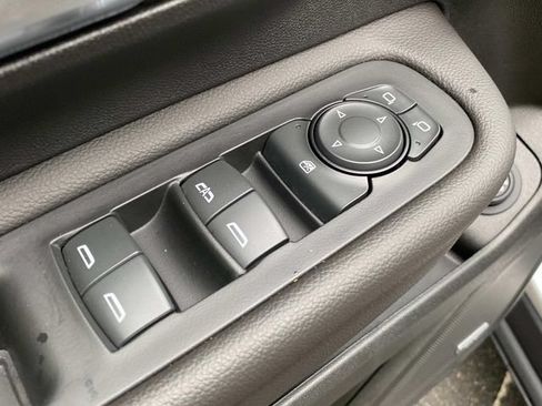 Used 2022 GMC Terrain AT4 w/ Infotainment Package II AWD/4WD image 13