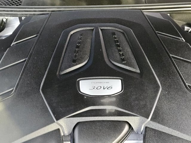 Used 2020 Porsche Cayenne AWD/4WD image 23