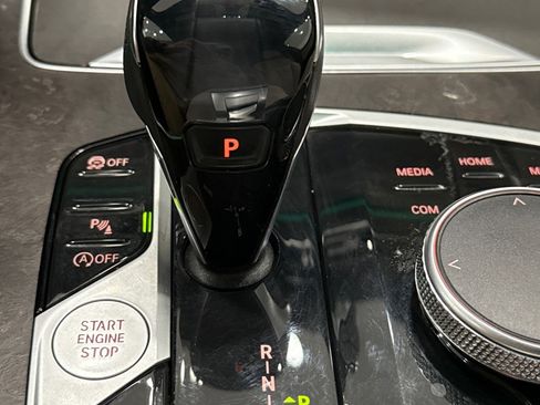 Used 2019 BMW X5 xDrive40i w/ M Sport Package image 27