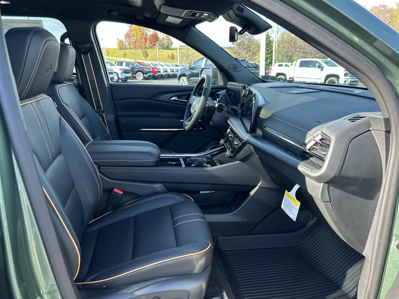 New 2027 Chevrolet Traverse High Country w/ LPO, Floor Liner Package AWD/4WD image 14