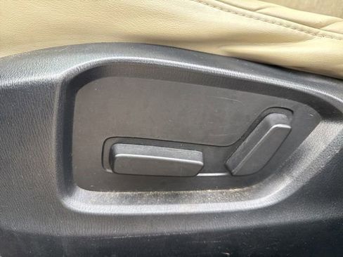 Used 2017 MAZDA CX-5 Touring w/ Preferred Equipment Package image 13