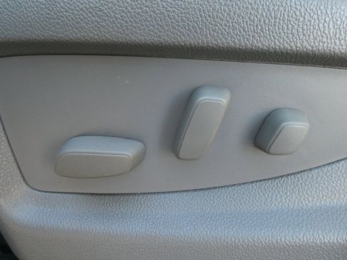 Used 2014 Chevrolet Silverado 1500 LTZ image 22