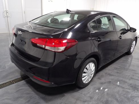 Used 2017 Kia Forte LX FWD image 4