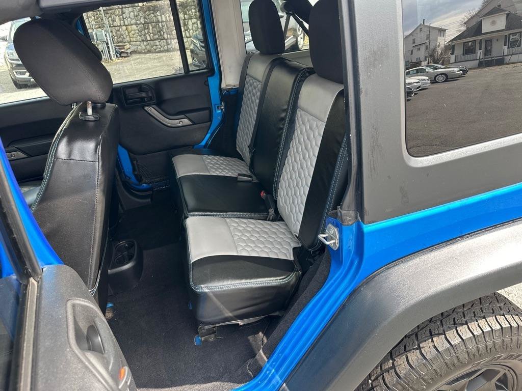 Used 2015 Jeep Wrangler Unlimited Sport w/ Quick Order Package 24S AWD/4WD image 14
