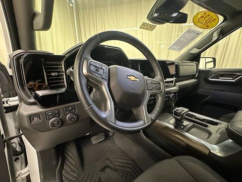 Certified 2025 Chevrolet Silverado 1500 LT image 27