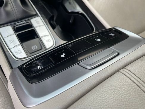 Used 2022 Hyundai Tucson SEL w/ Convenience + Premium Package FWD image 18