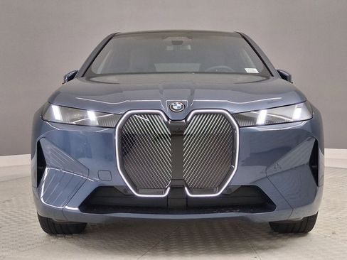 New 2026 BMW iX xDrive45 image 4