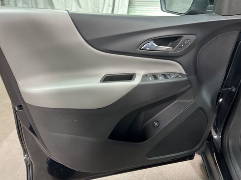 Used 2024 Chevrolet Equinox LT image 22