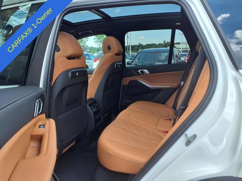 Used 2024 BMW X5 xDrive40i w/ Parking Assistance Package AWD/4WD image 13