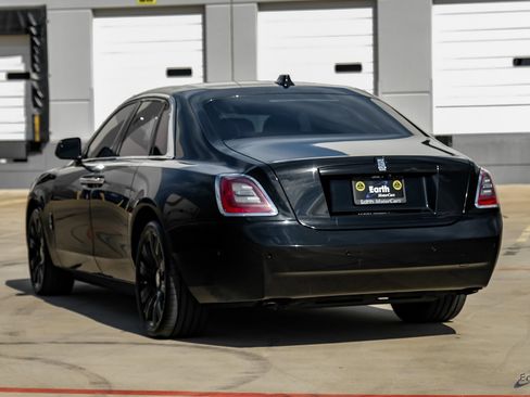 Used 2022 Rolls-Royce Ghost image 9