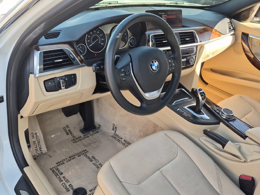 Used 2016 BMW 328i xDrive Sedan AWD/4WD image 8