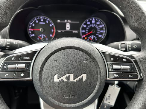 Certified 2023 Kia Forte LXS FWD image 22
