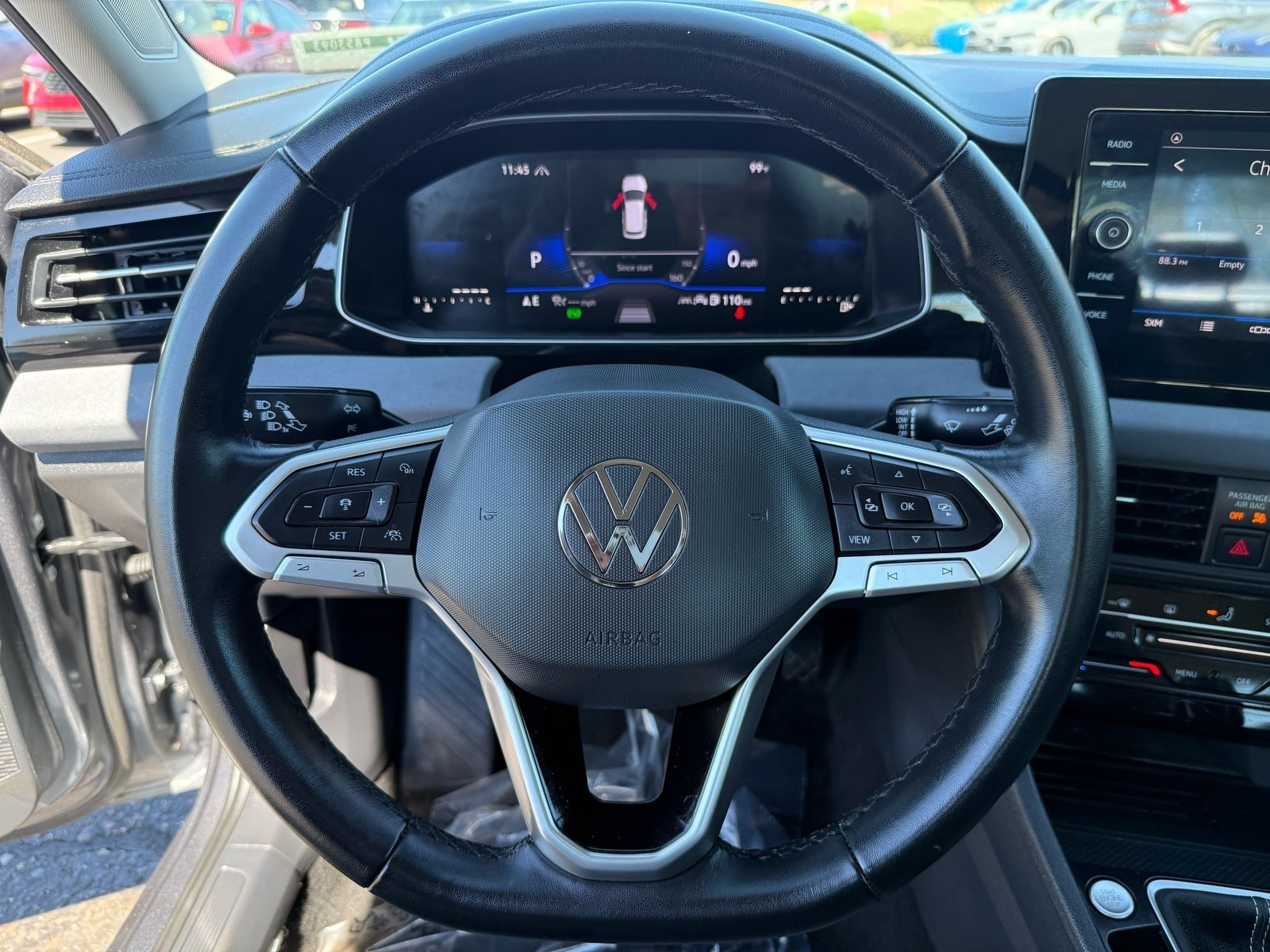 Used 2025 Volkswagen Jetta SE FWD image 16