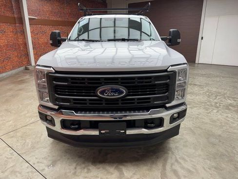 New 2025 Ford F250 XL w/ XL Chrome Package image 8