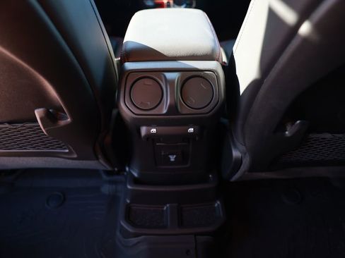 New 2026 Jeep Wrangler Unlimited Rubicon image 28