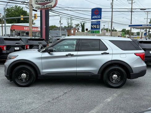 Used 2024 Ford Explorer 4WD Police Interceptor image 7