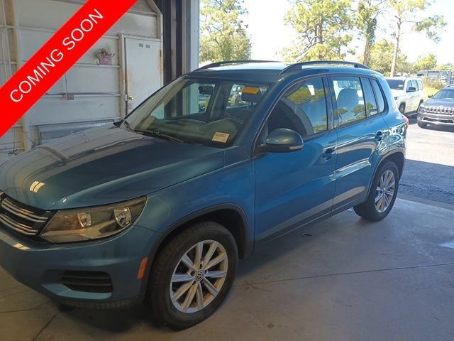 Used 2017 Volkswagen Tiguan Limited w/ Premium Package FWD image 3