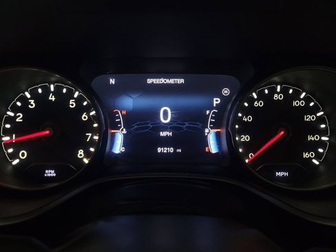 Used 2020 Jeep Compass Limited FWD image 23