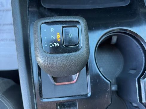 Used 2023 Nissan Rogue SV image 18