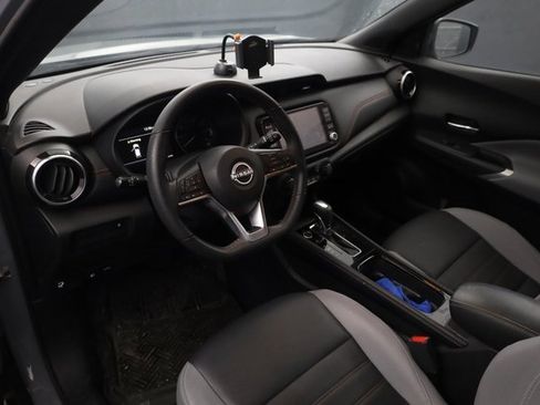 Used 2024 Nissan Kicks SR w/ SR Premium Package image 10