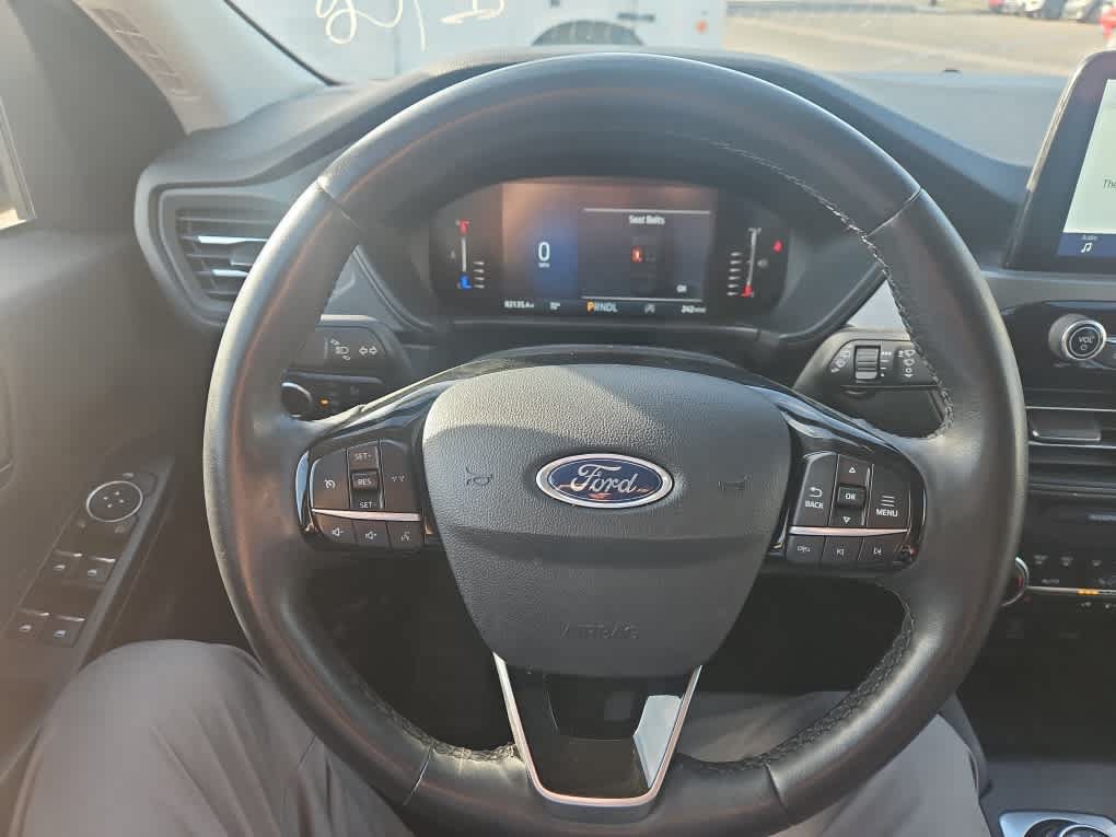 Certified 2023 Ford Escape Active w/ Cold Weather Package FWD image 15