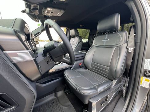 Used 2024 Ford F150 Platinum w/ FX4 Off-Road Package image 12