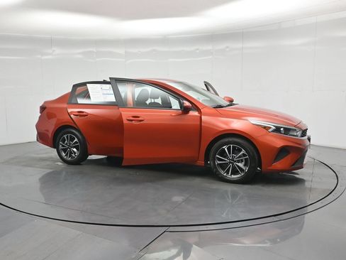 Used 2023 Kia Forte LXS FWD image 30