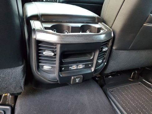 Used 2024 RAM 3500 Limited AWD/4WD image 16