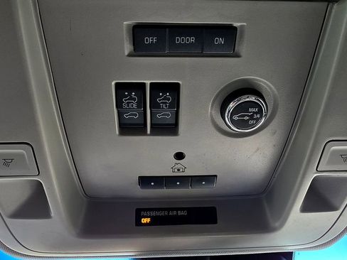 Used 2016 Chevrolet Suburban LT AWD/4WD image 50