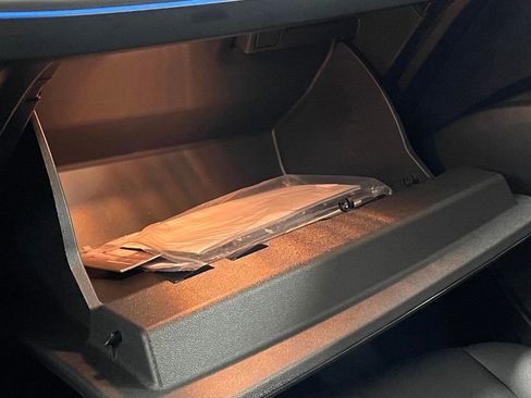 Used 2023 Audi Q4 e-tron Premium Plus w/ Premium Plus image 38