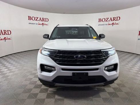 Used 2022 Ford Explorer XLT w/ Equipment Group 202A RWD image 2