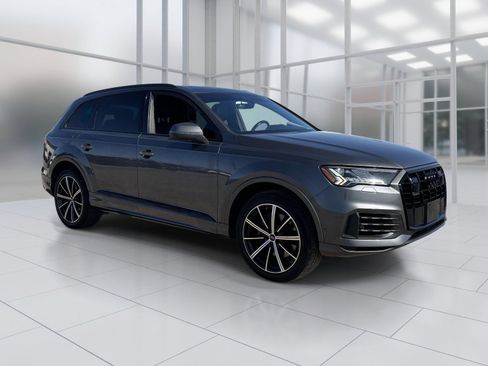 Used 2023 Audi Q7 3.0T Premium Plus AWD/4WD image 8